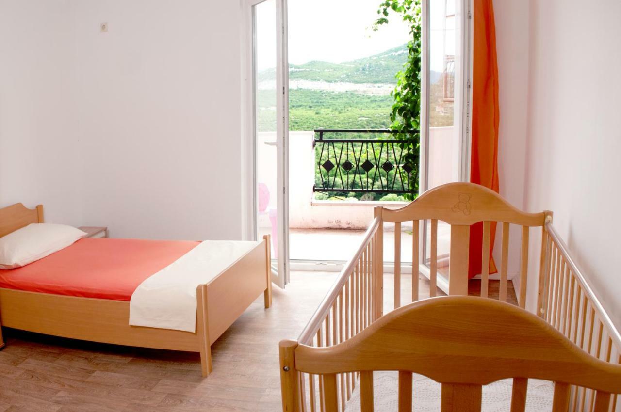 Apartment Kraljevic Blato na Cetini Bagian luar foto